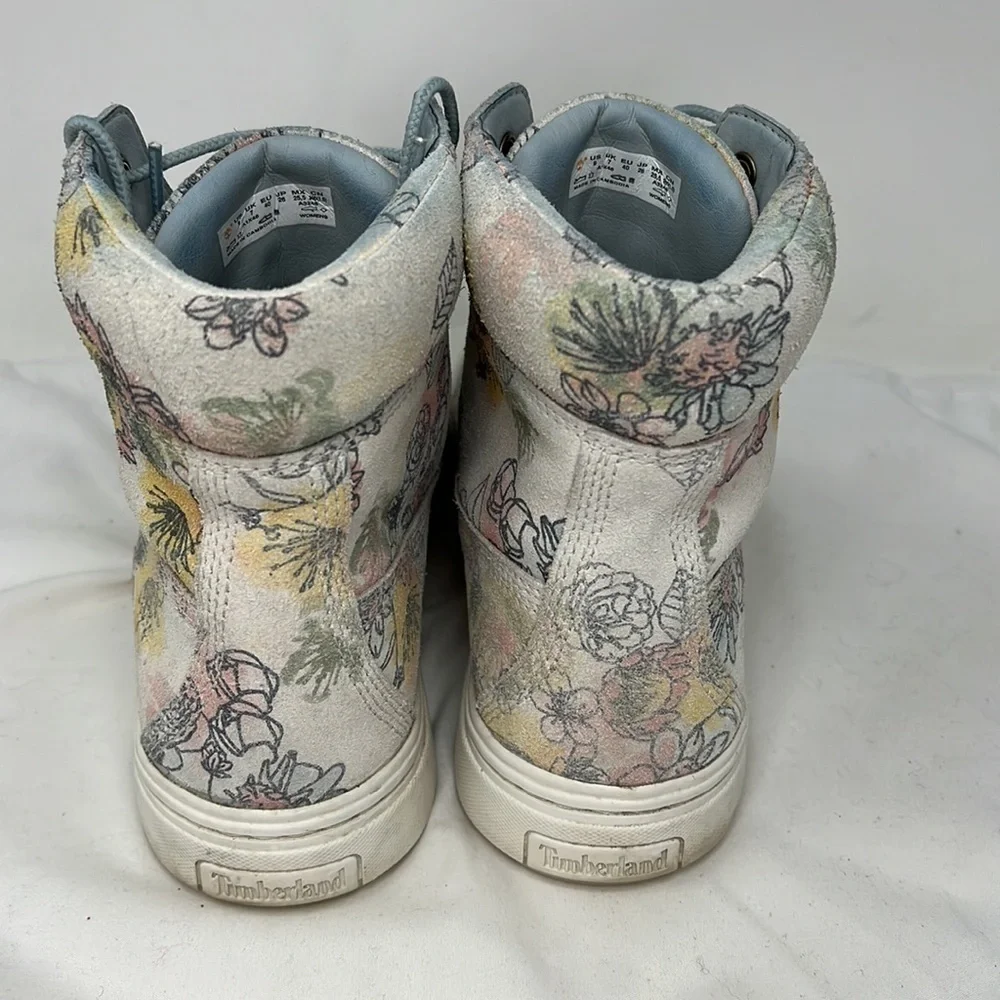 Timberland Londyn Sz 9 Floral Suede Hi Top 6”Sneakers